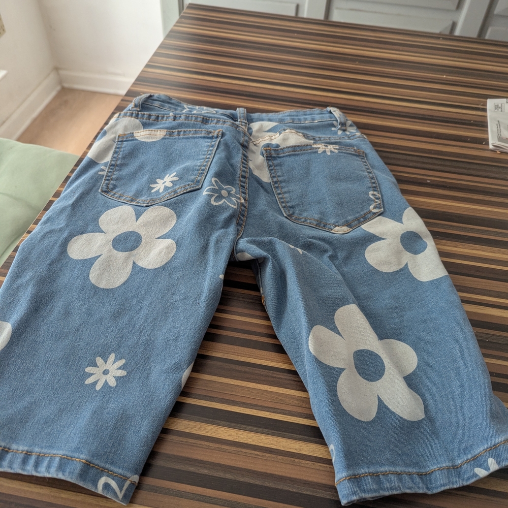 SHEIN Blue Floral Kids Shorts